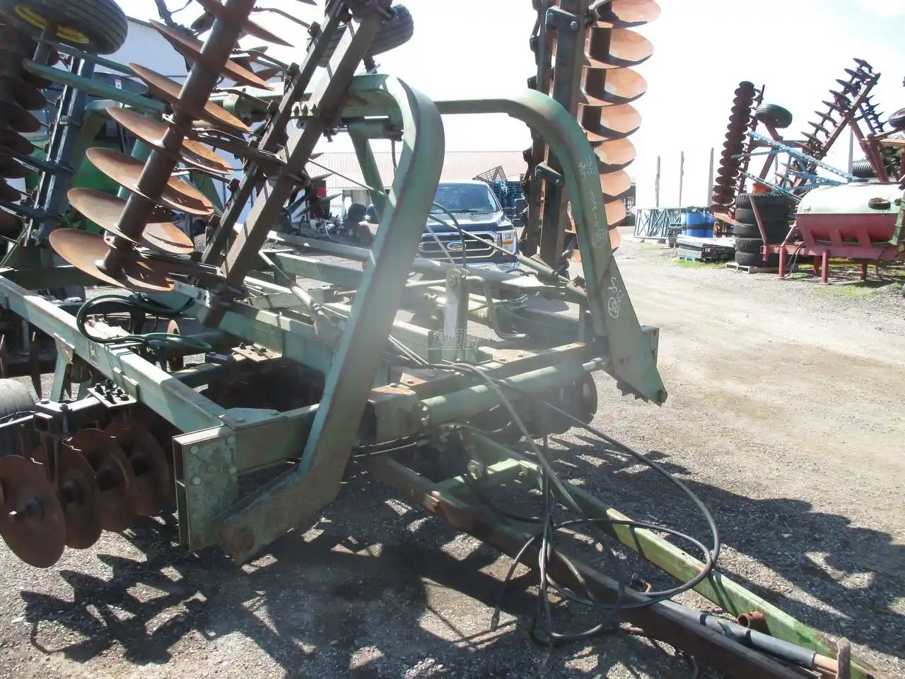 Gallery image 1 for Used John Deere 235 Disc