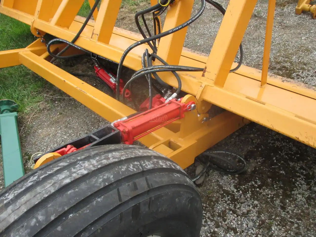 Gallery image 2 for New Industrias America F12 Box Scraper