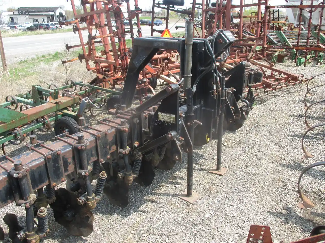 Gallery image 2 for Used Yetter 6700 Caddy