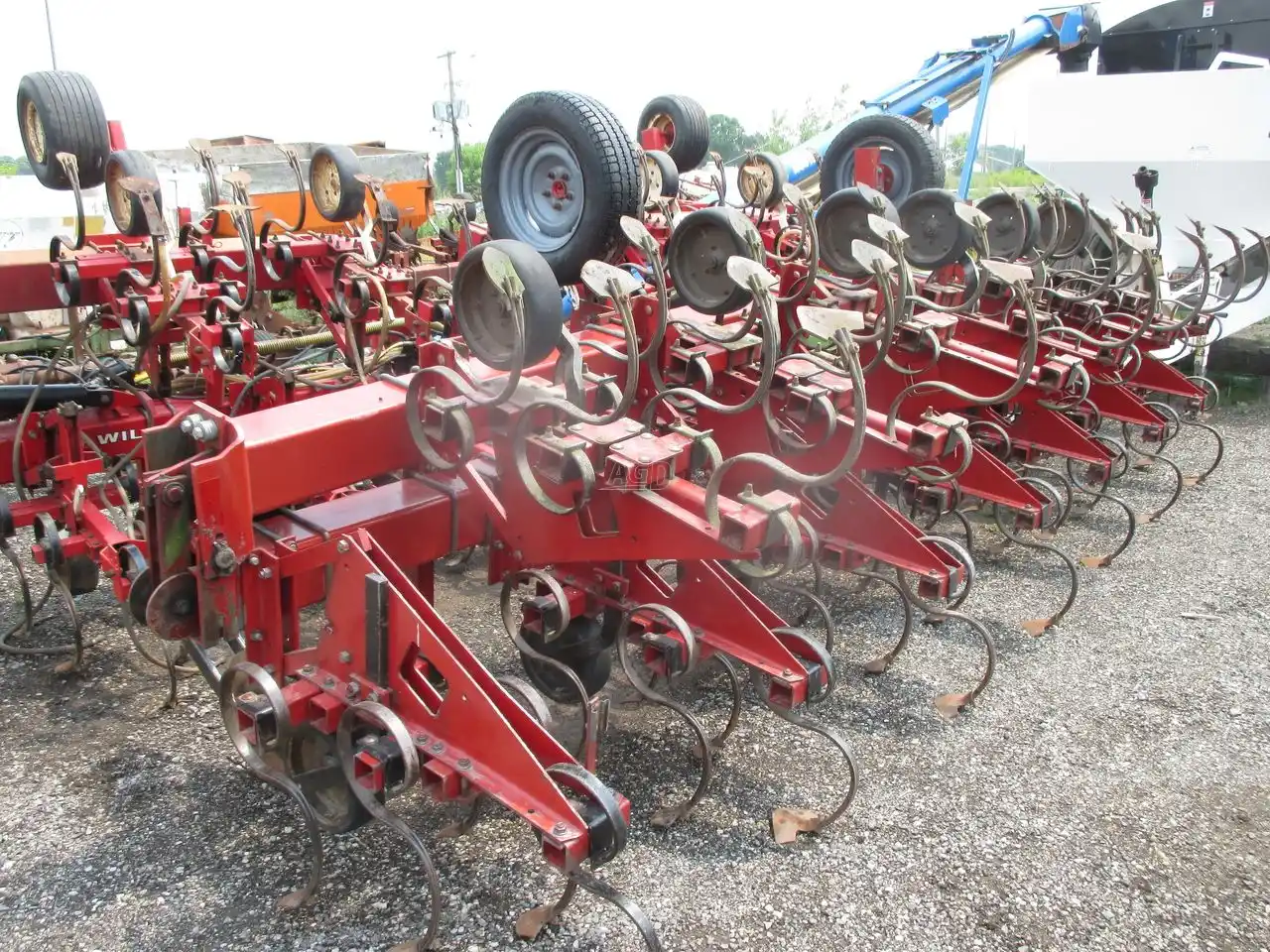 Gallery image 2 for Used Case IH 183 Row Crop Cultivator