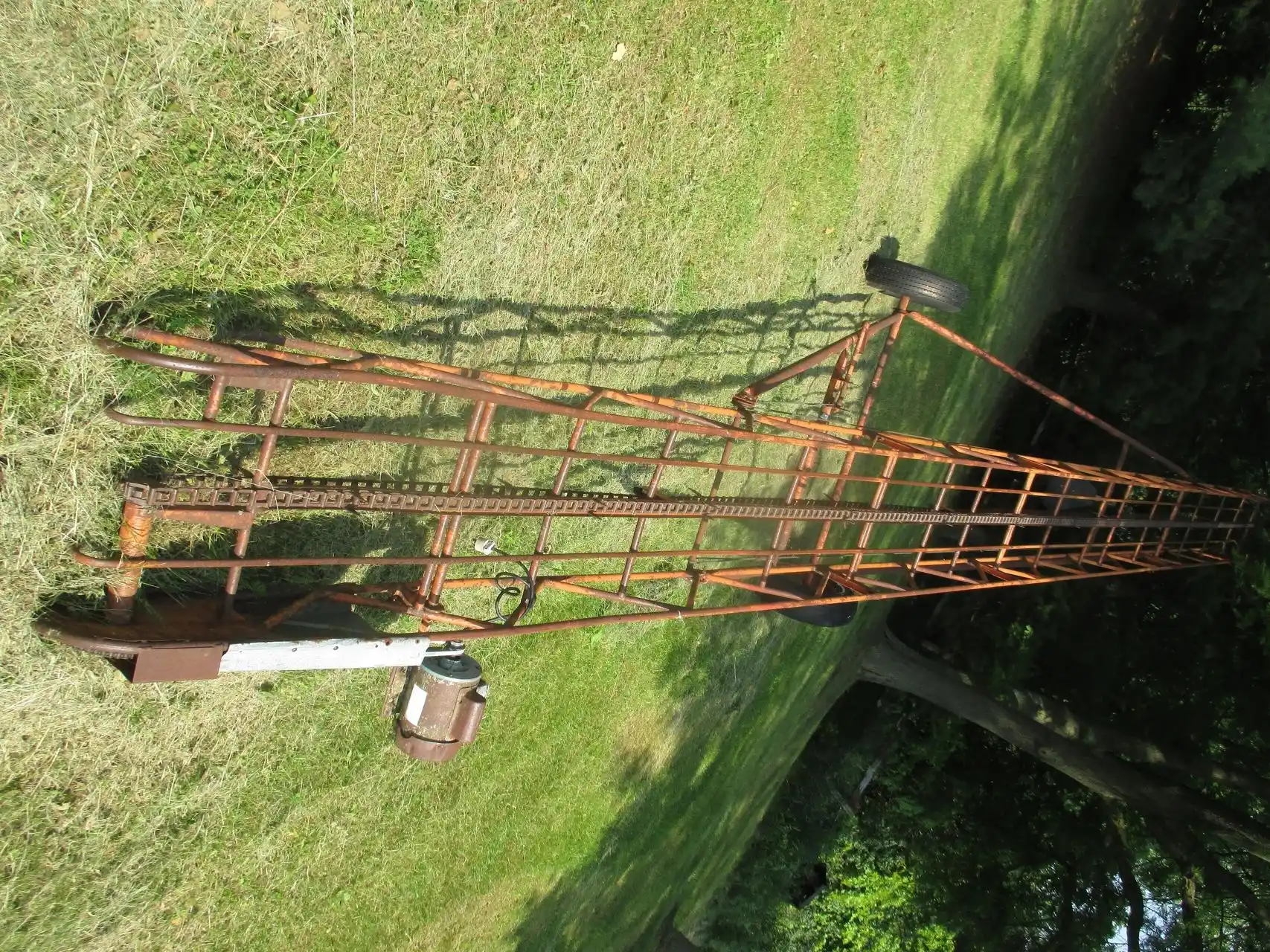 Gallery image 2 for Used Martin Farm Wagons 35' Bale Elevator