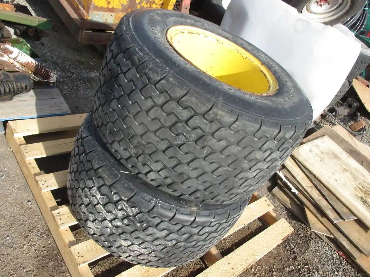 Gallery image 1 for Goodyear 33X16LX16.1 Tires & Rims
