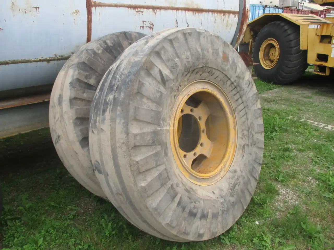 Gallery image 1 for Goodyear 1600X24 Tires & Rims