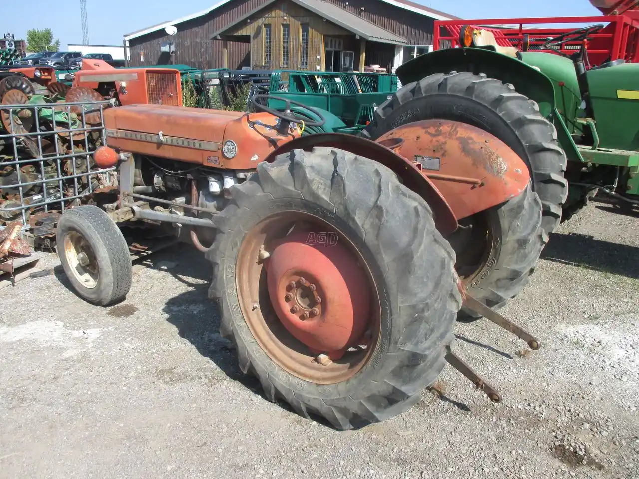 Gallery image 1 for Used Massey Ferguson 135 Tractor