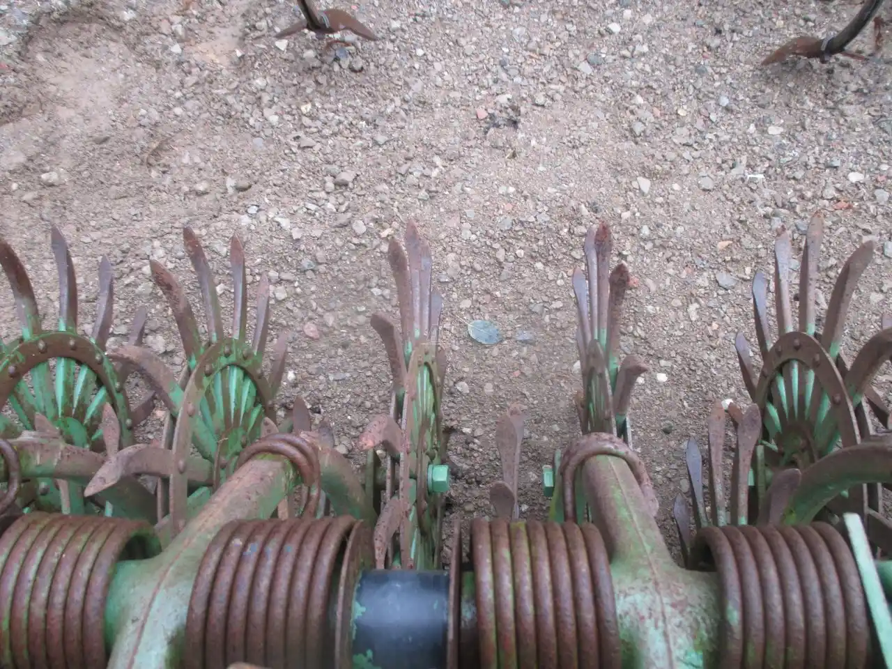 Gallery image 2 for Used John Deere 400 Rotary Hoe