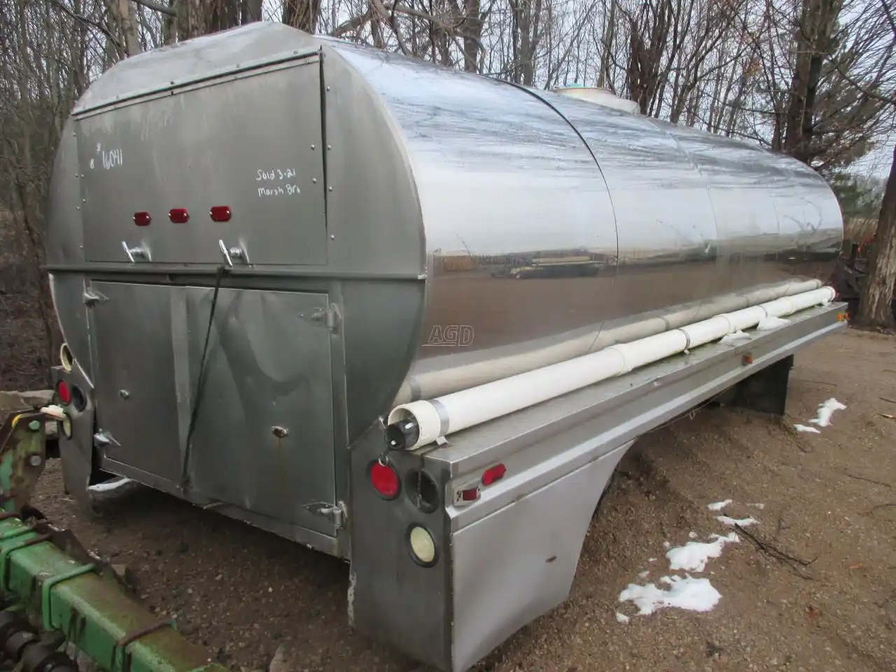 Gallery image 1 for Unspecified 3000 Gallon Tank