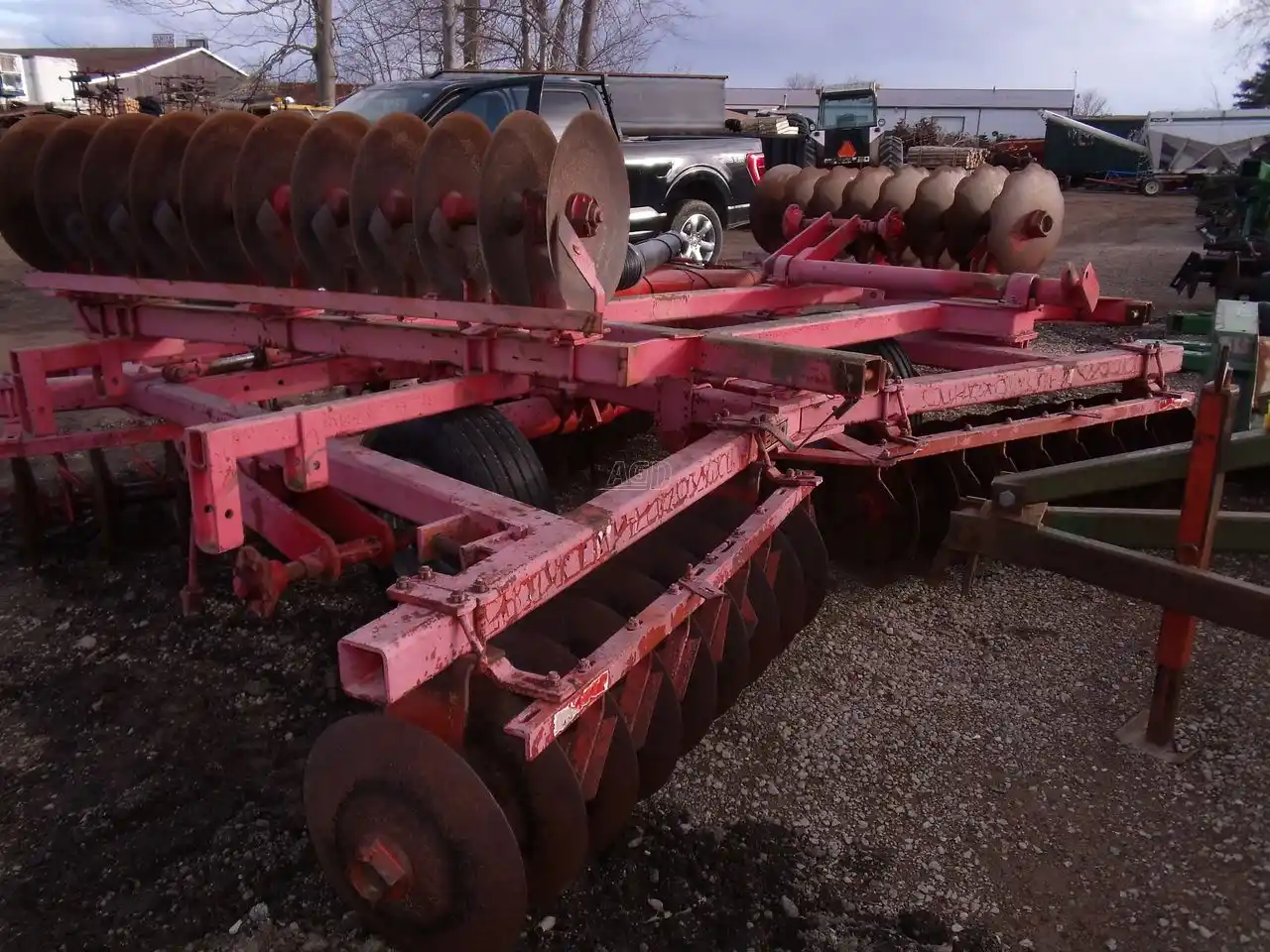 Gallery image 1 for Used Massey Ferguson 820 Disc