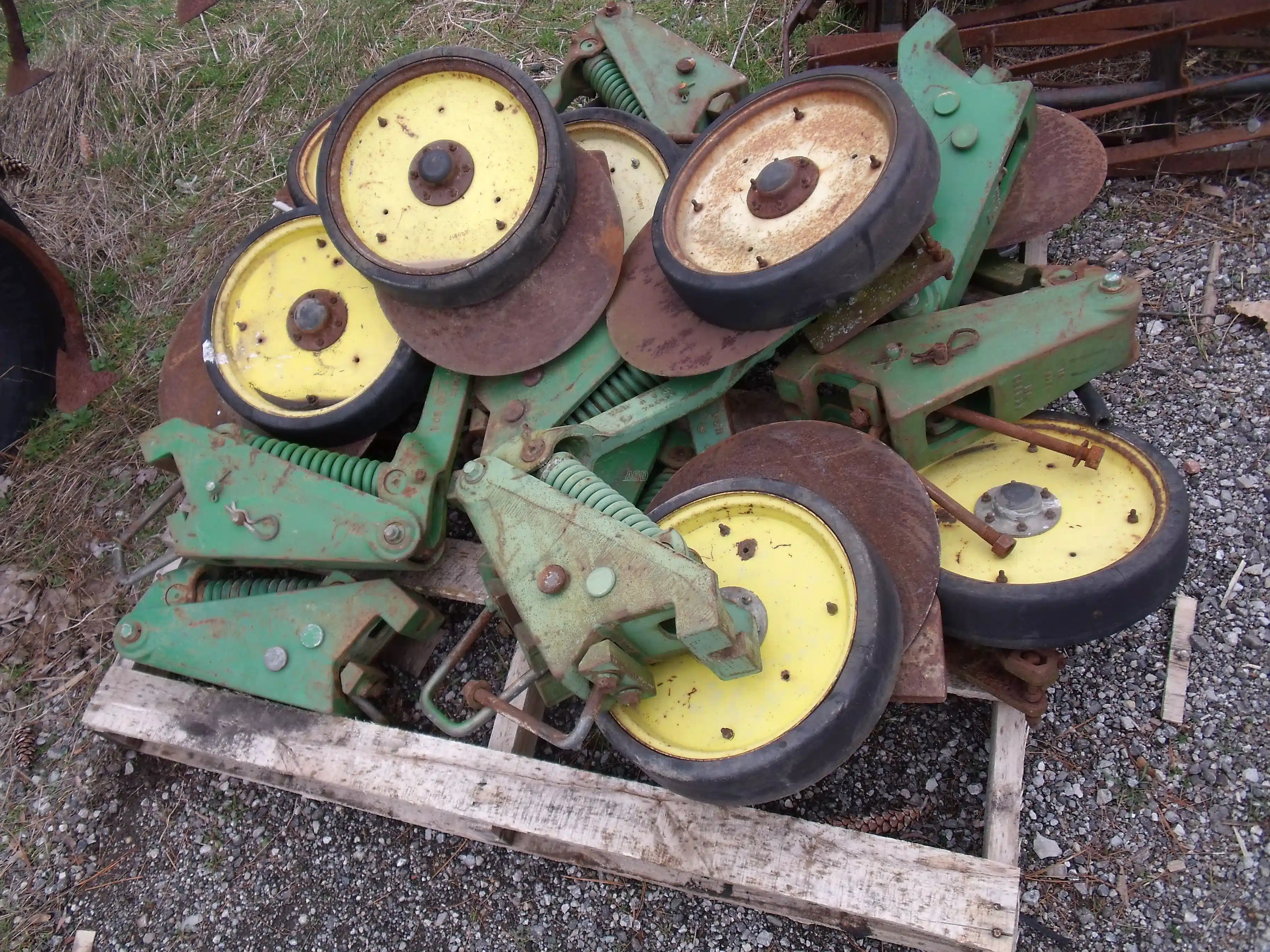 Gallery image 1 for Used John Deere Fert. Coulters Attachment