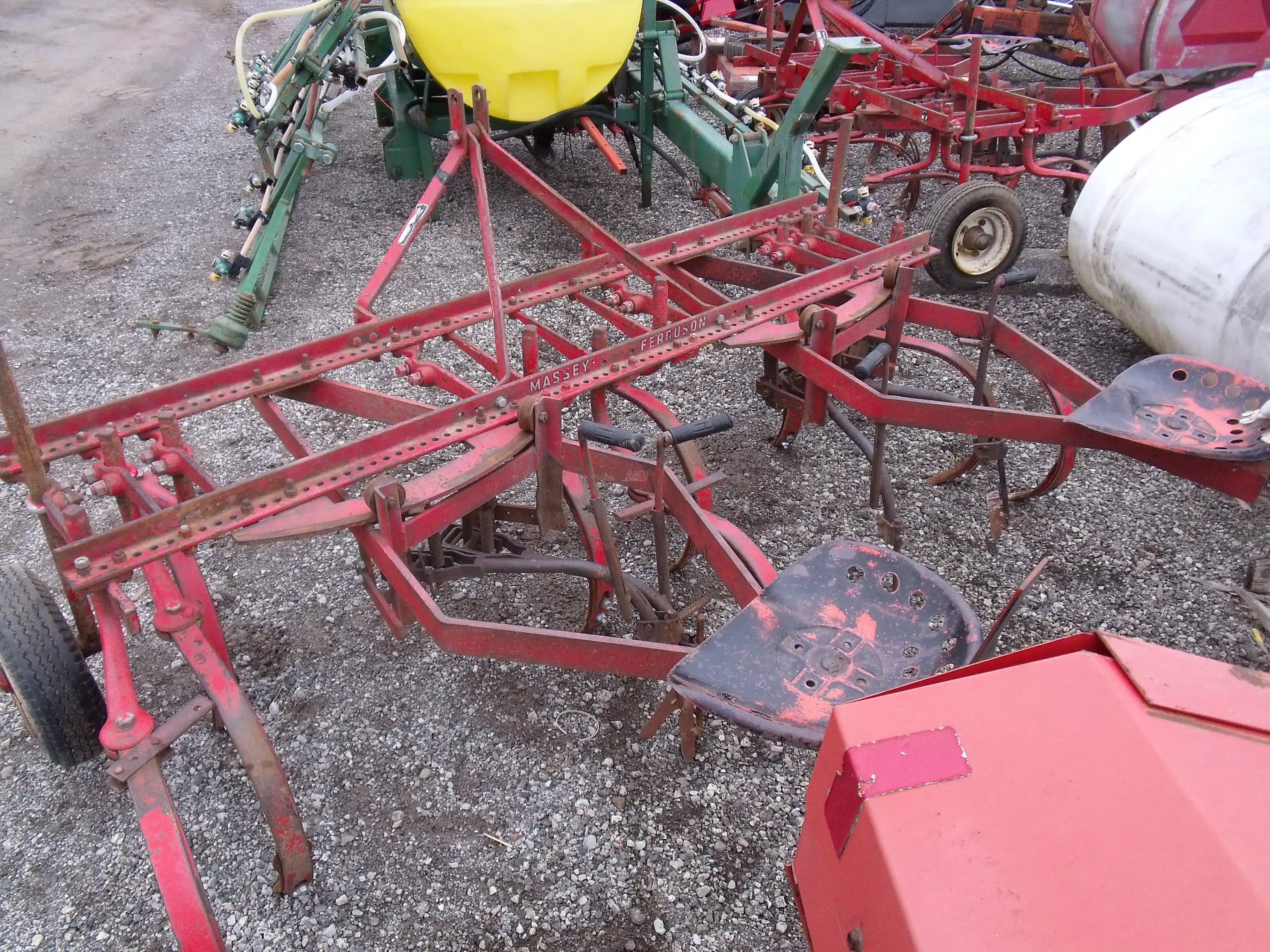 Gallery image 2 for Used Massey Ferguson 220 Cultivator