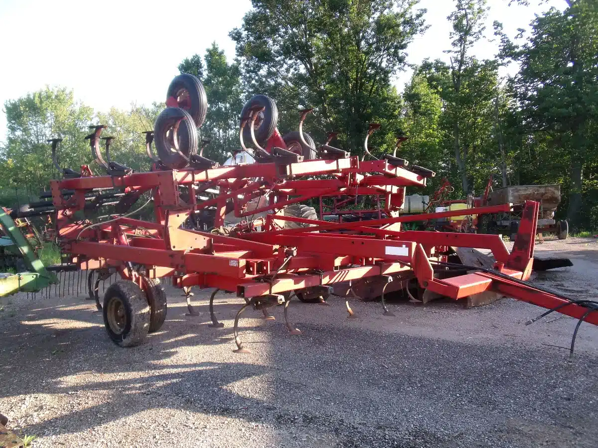 Gallery image 2 for Used Case IH 4200 Cultivator