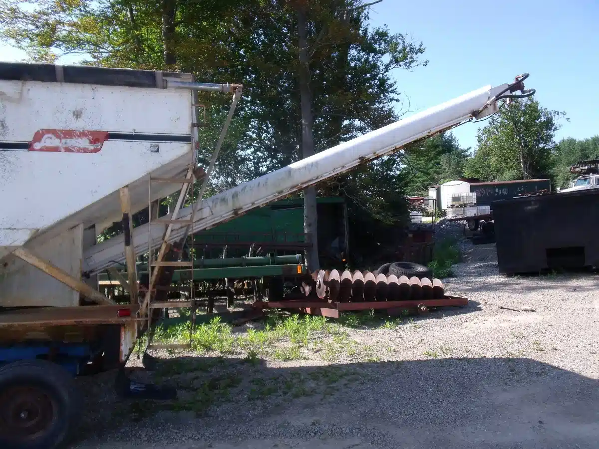 Gallery image 2 for Used Willmar 16 Loadrunner Tender