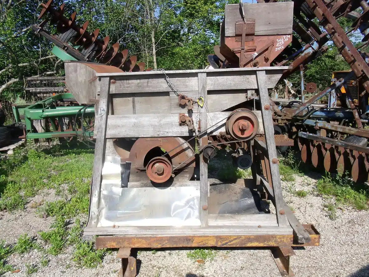 Gallery image 1 for Used Clipper 27 Seed Treater