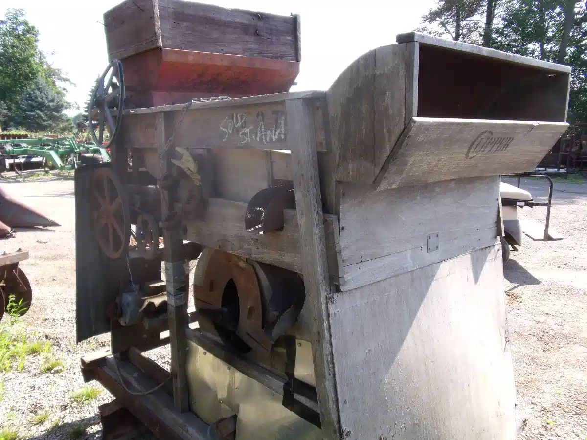 Gallery image 2 for Used Clipper 27 Seed Treater