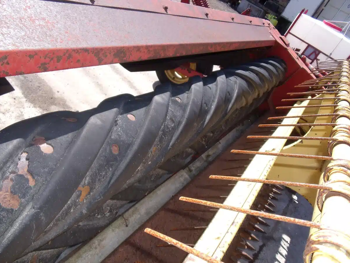 Gallery image 2 for Used New Holland 488 Mower Conditioner