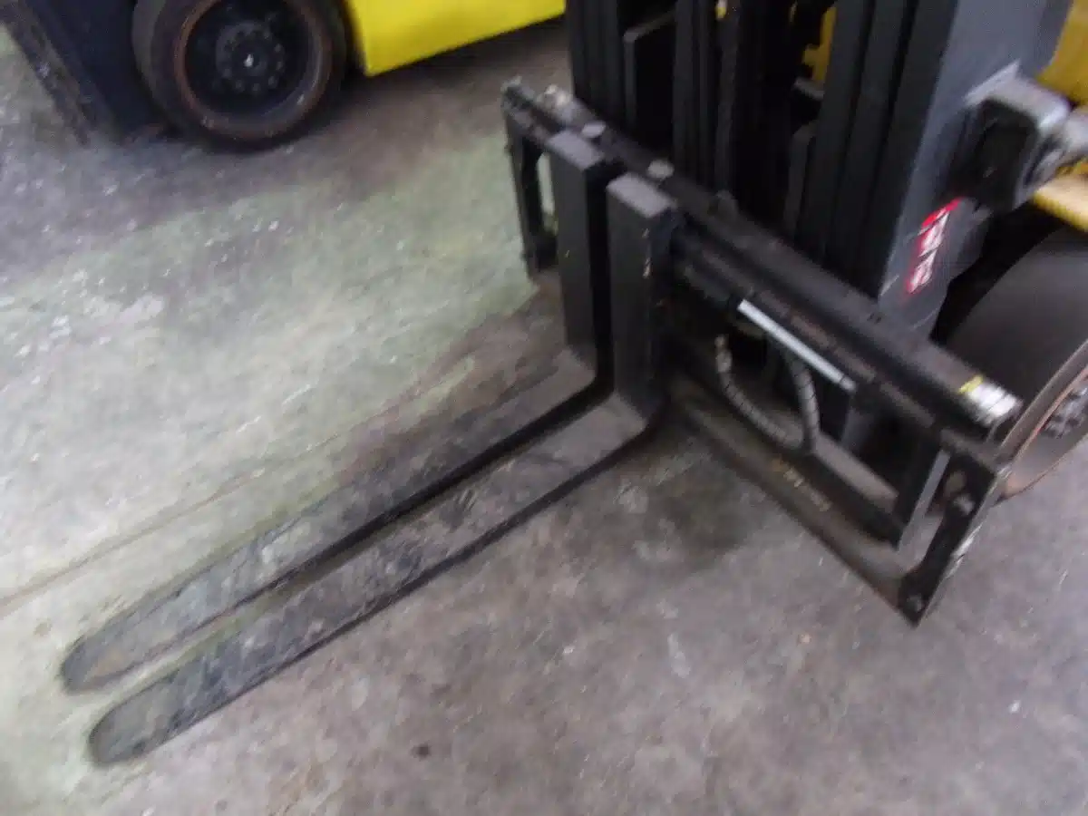 Gallery image 2 for Used Hyundai Ind 32LC-7A Forklift