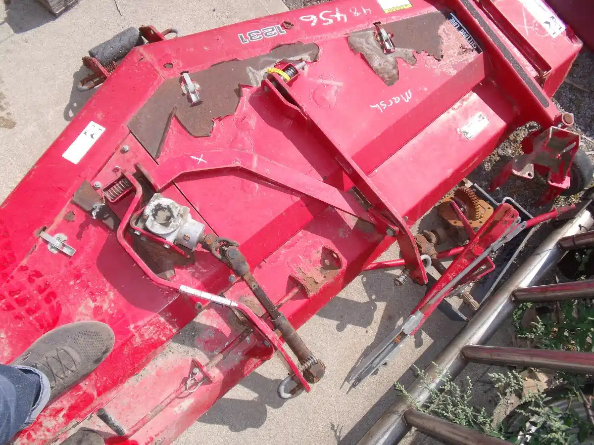 Gallery image 2 for Used Massey Ferguson 1231 Mower Deck
