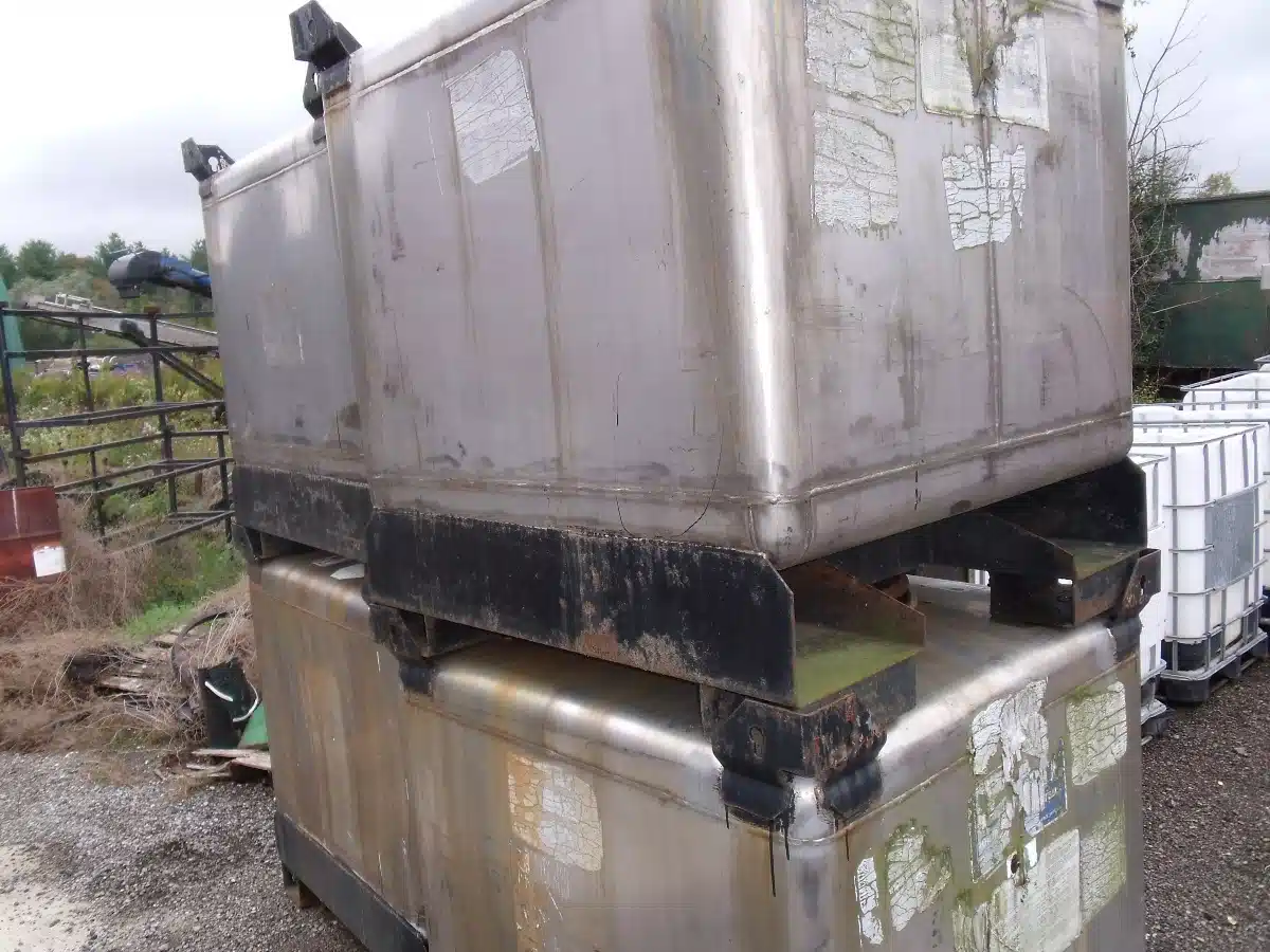 Gallery image 1 for Unspecified 1000 Liter Tank