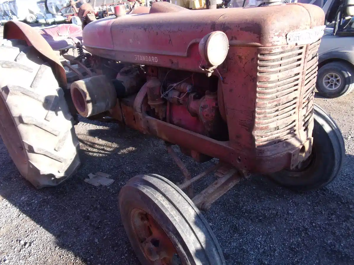 Gallery image 2 for Used International Harvester W4 Tractor