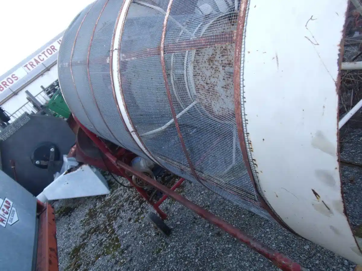 Used Hicap 40 Grain Cleaner