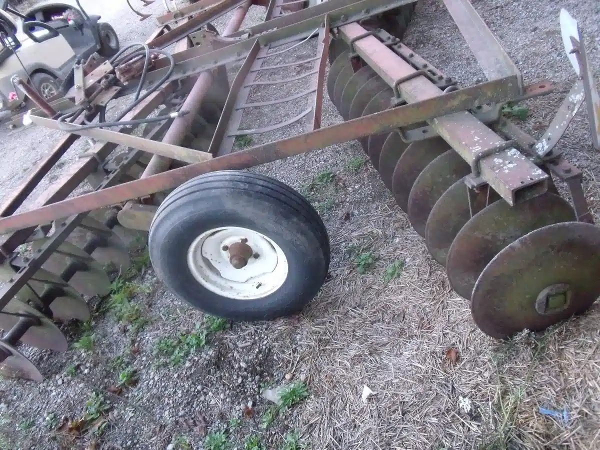 Gallery image 1 for Used International Harvester 37 Disc