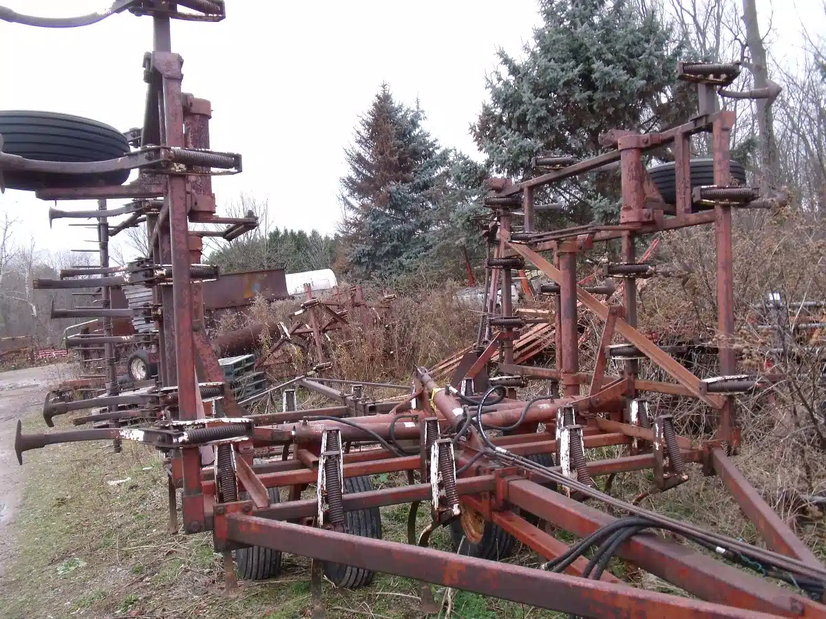 Gallery image 2 for Used Wil-Rich 22' Cultivator