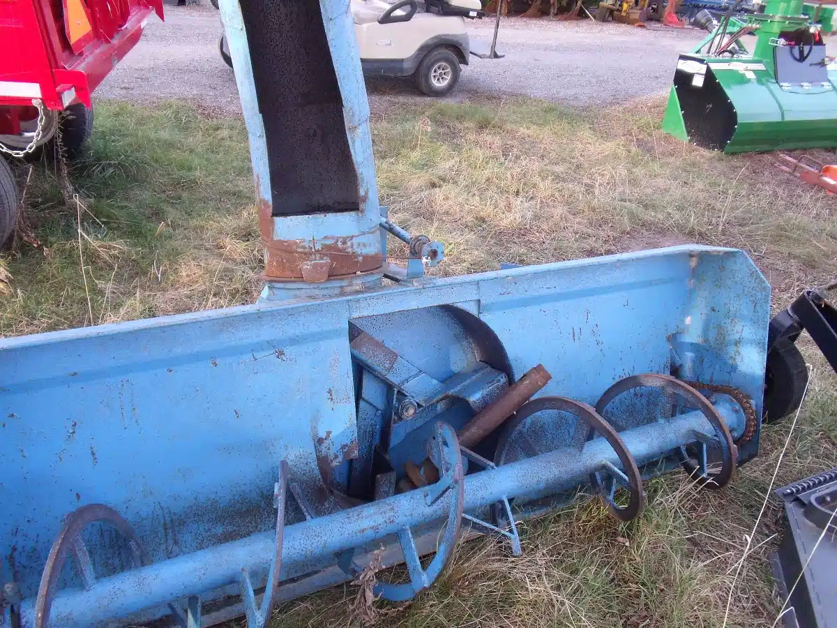 Gallery image 1 for Used Lucknow 84 INCH Snow Blower