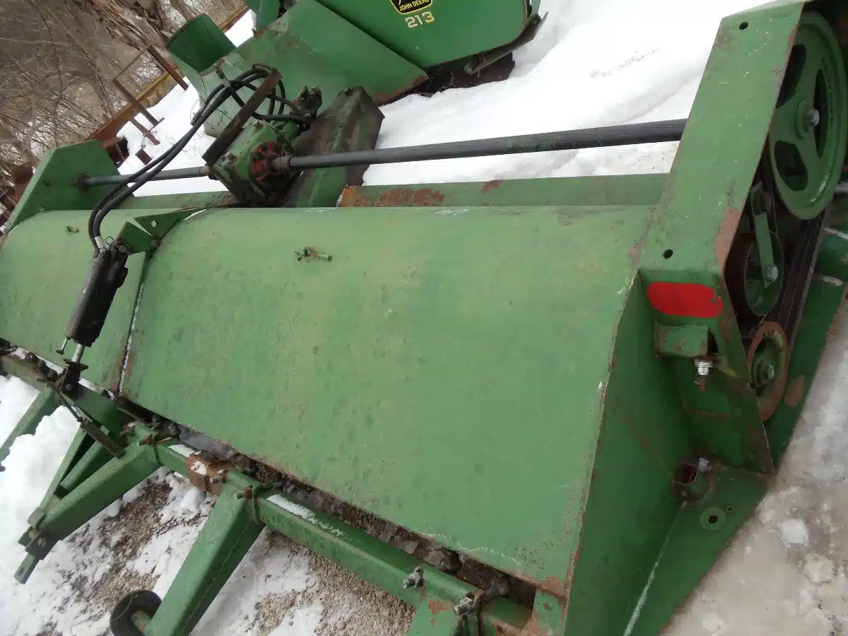 Gallery image 2 for Used John Deere 27 Flail Shredder
