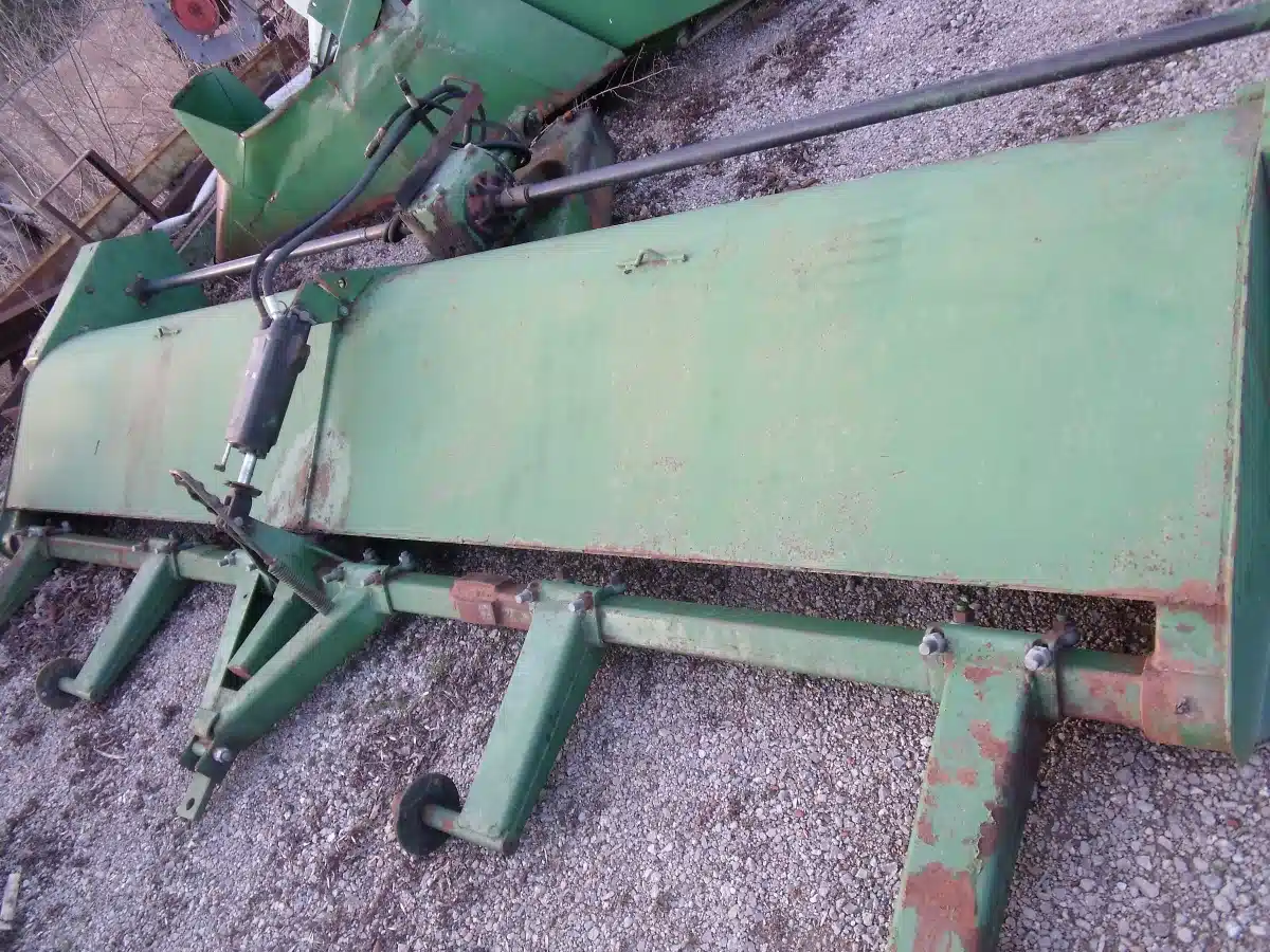 Gallery image 1 for Used John Deere 27 Flail Shredder