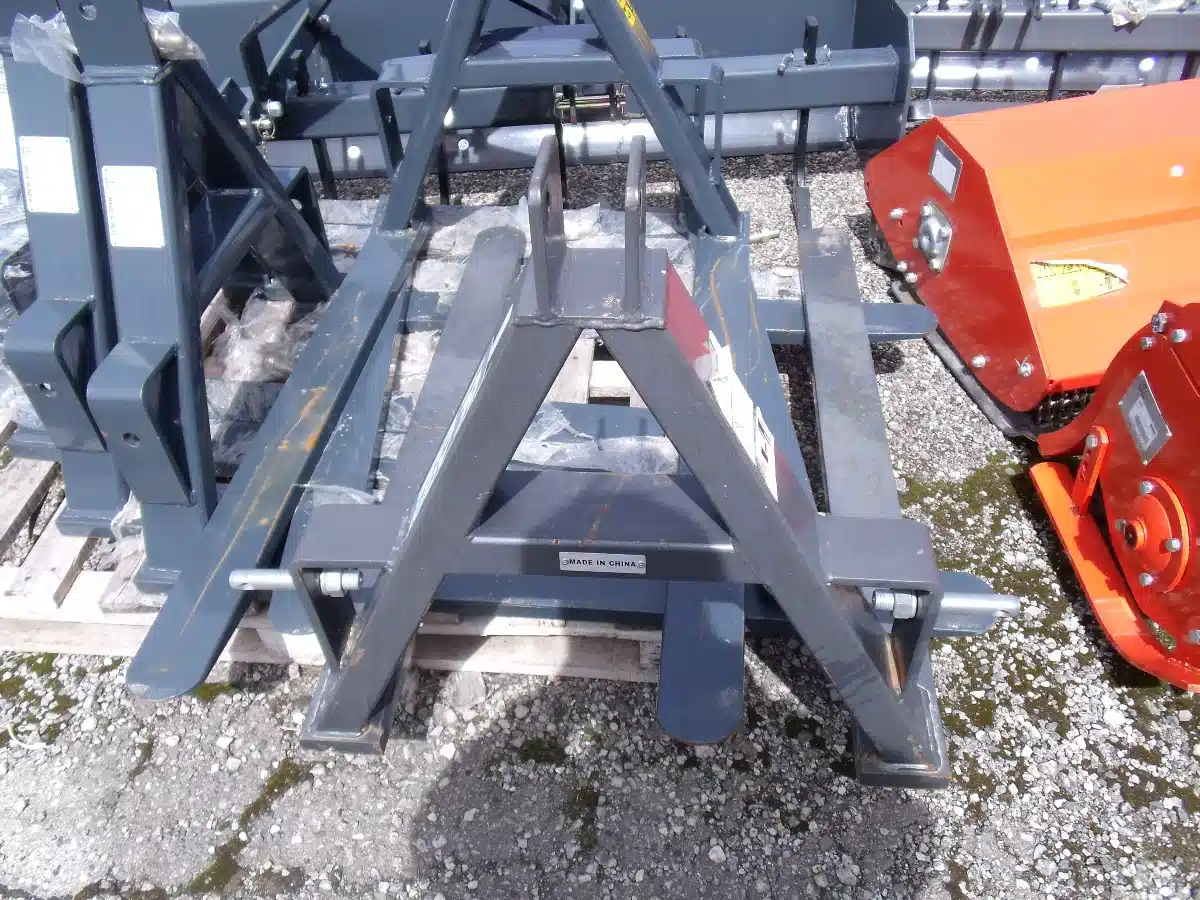 Gallery image 2 for New AgriEase 2000 Lbs Pallet Fork