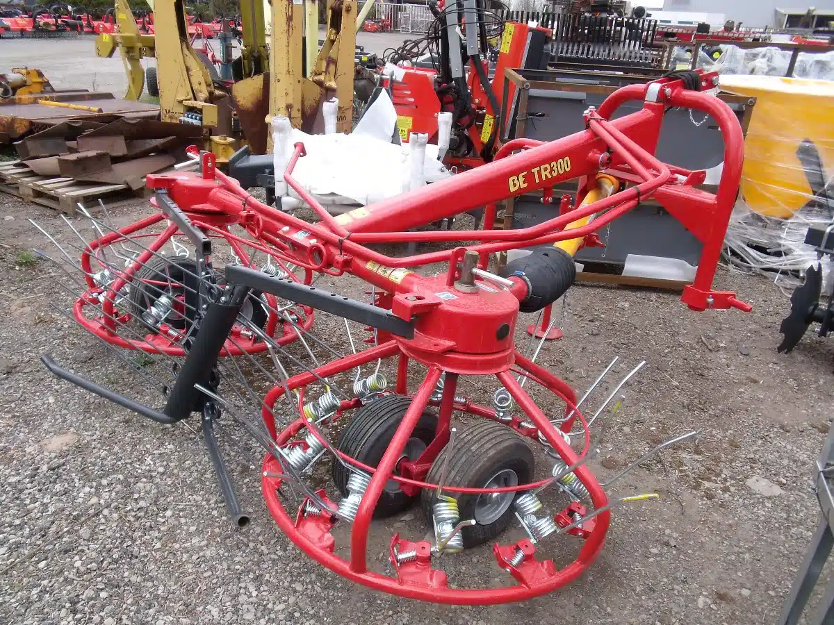 Gallery image 1 for New Da Ros TR300T Tedder