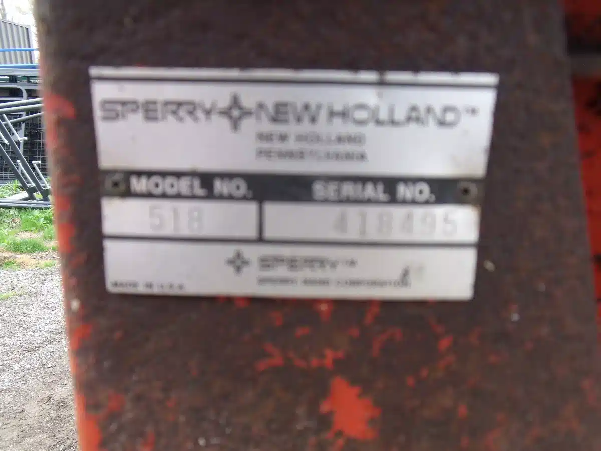 Gallery image 2 for Used New Holland 518 Manure Spreader