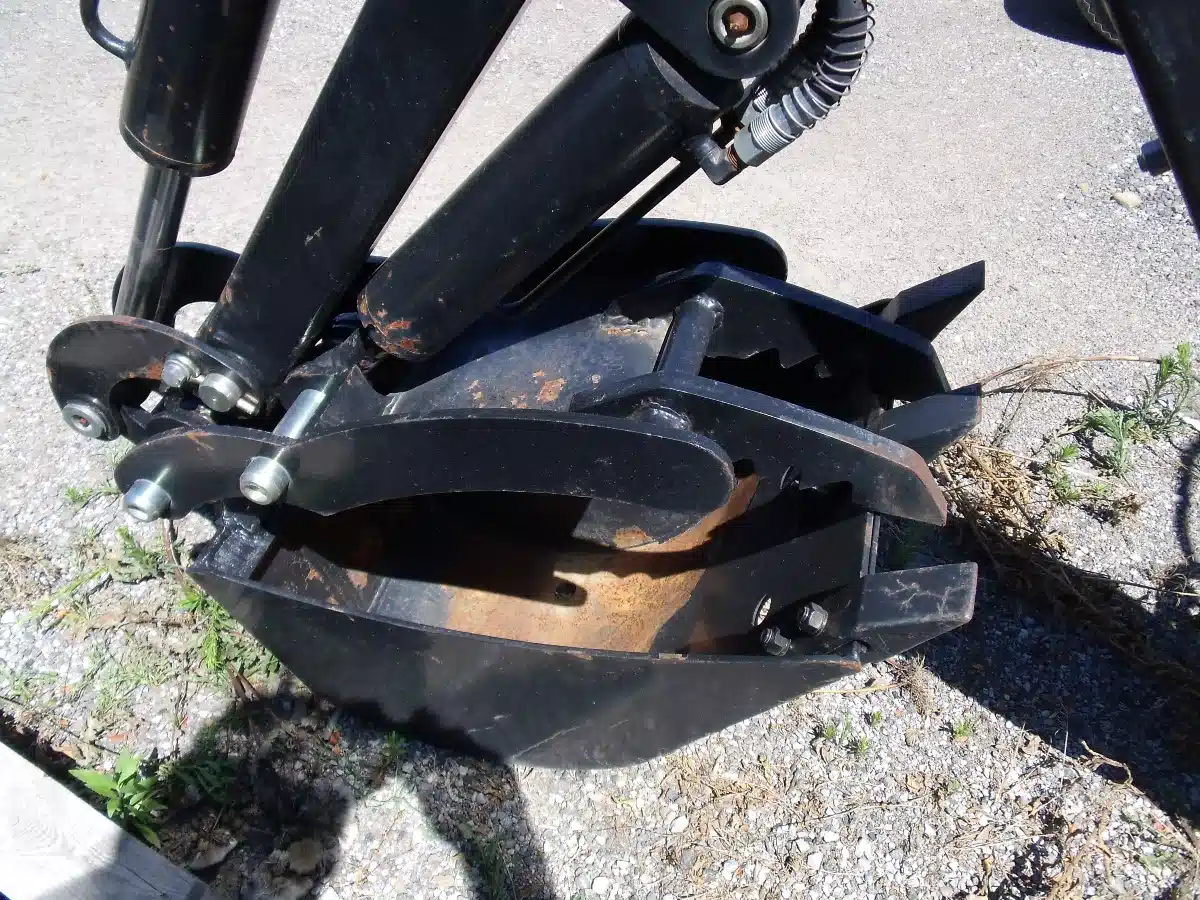 Gallery image 2 for Used Titan LW6A Backhoe Attachment