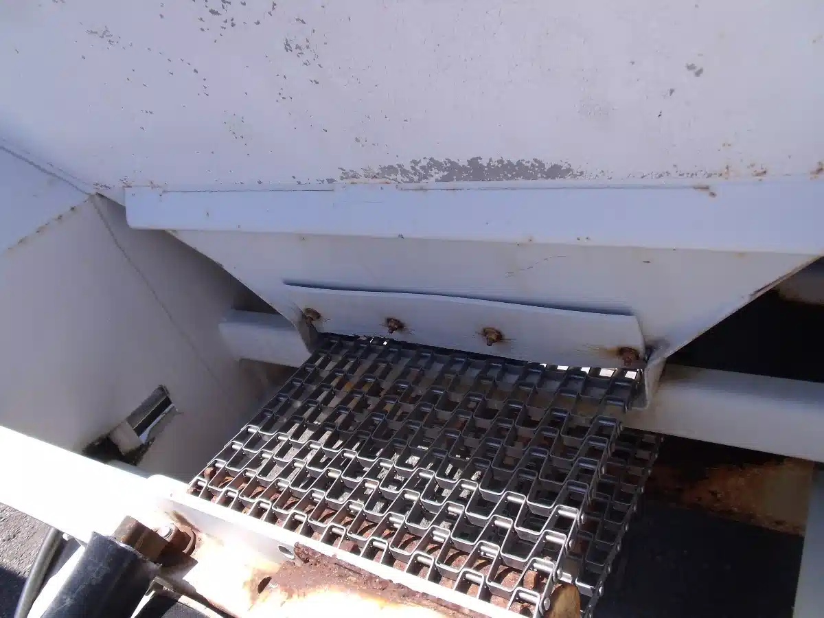 Gallery image 2 for Used Chandler 6 Ton Spreader - Lime