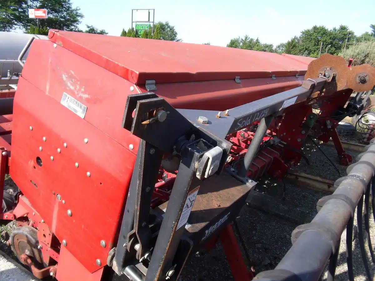 Gallery image 1 for Used Case IH 5400 Drill