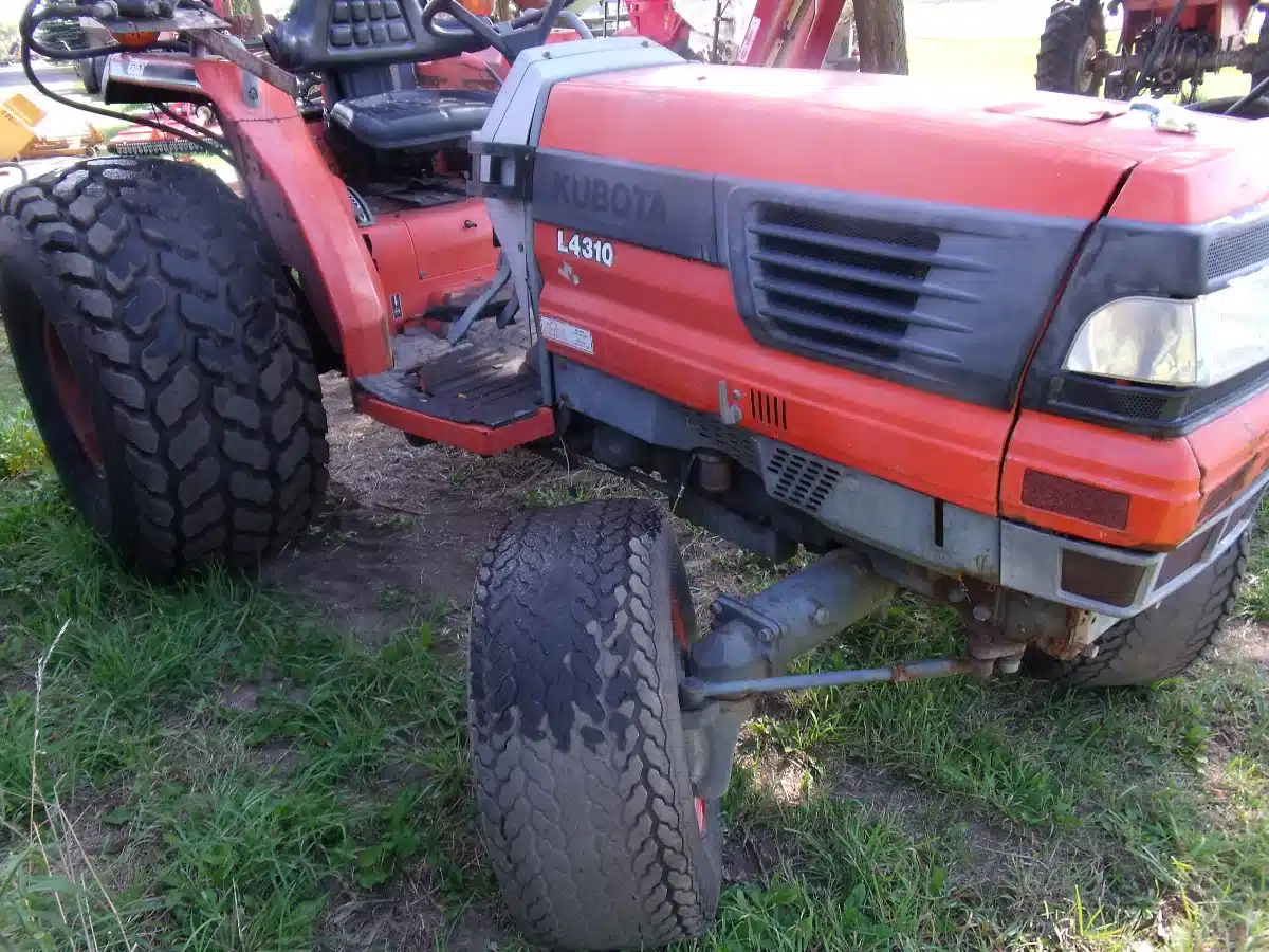 Gallery image 2 for Used Kubota L4310 Tractor