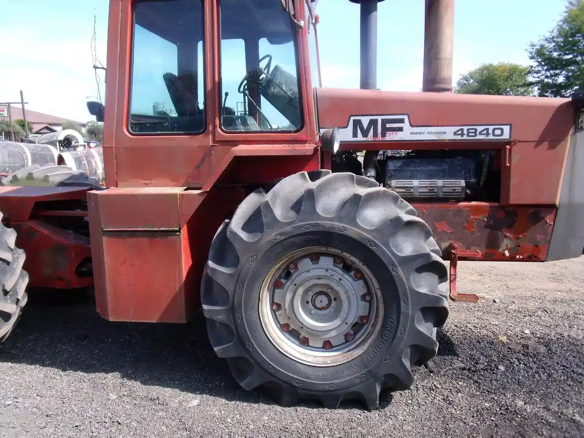 Gallery image 2 for Used Massey Ferguson 4840 Tractor