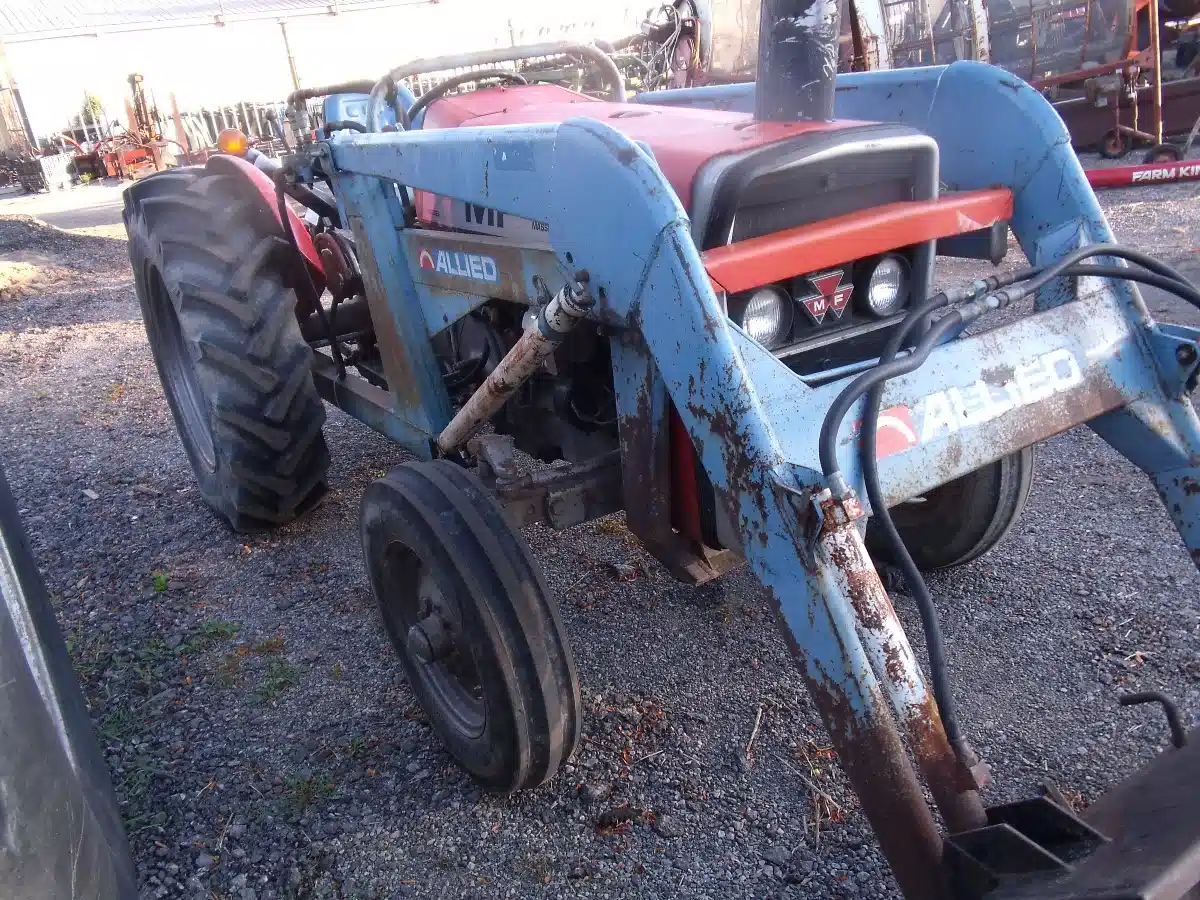 Gallery image 2 for Used Massey Ferguson 230 Tractor