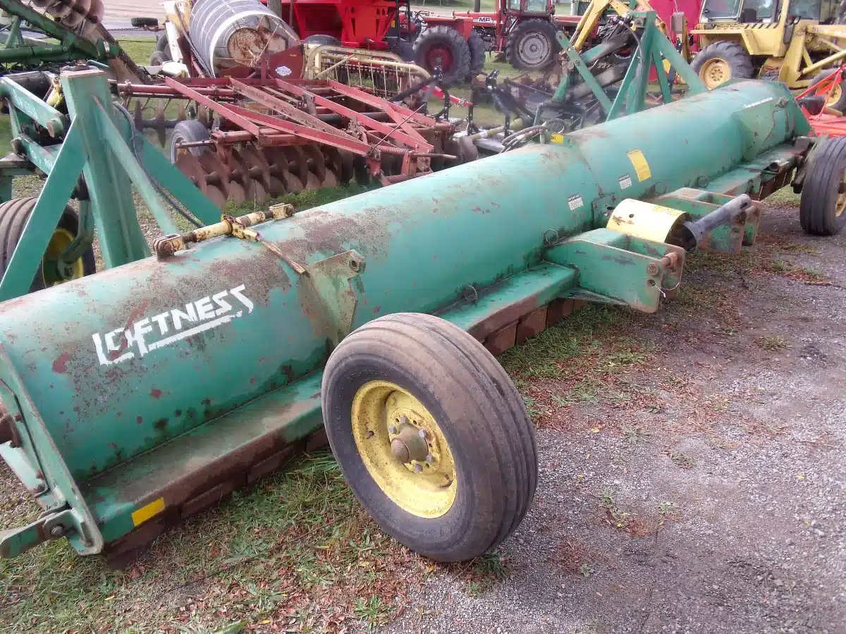 Gallery image 2 for Used Loftness 20' Flail Shredder