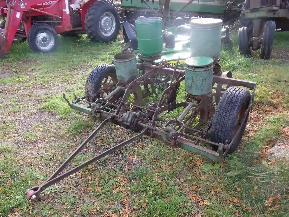 Used John Deere 290 Planter