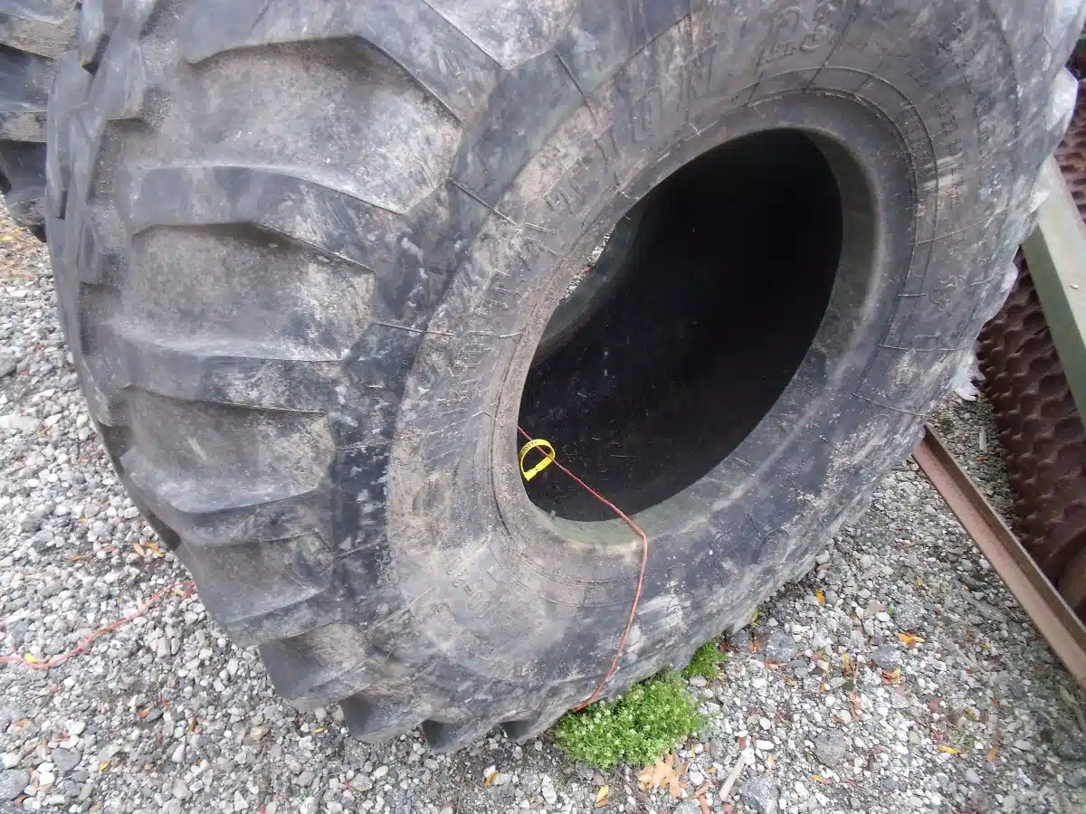 Gallery image 2 for Firestone 48:00X25X20 Tires