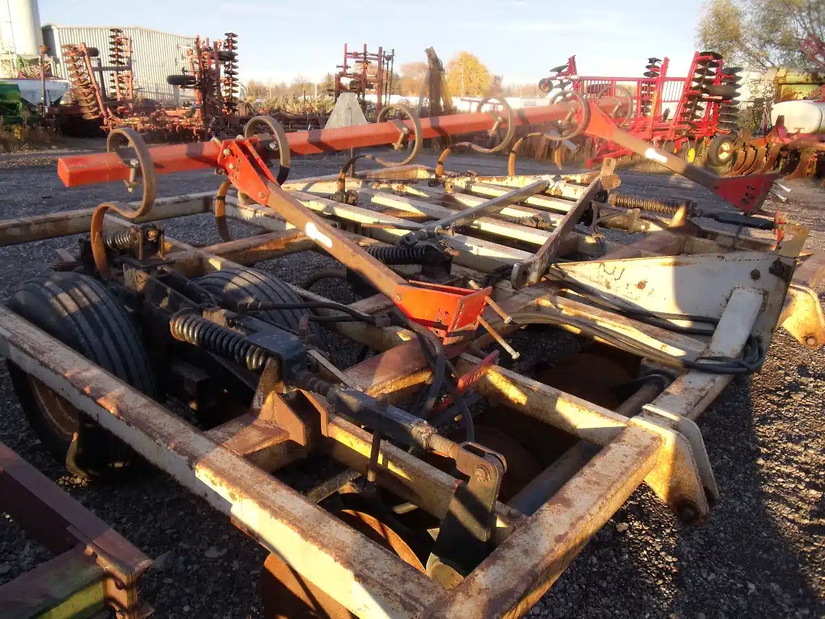 Used Landoll Task Master Chisel Plow