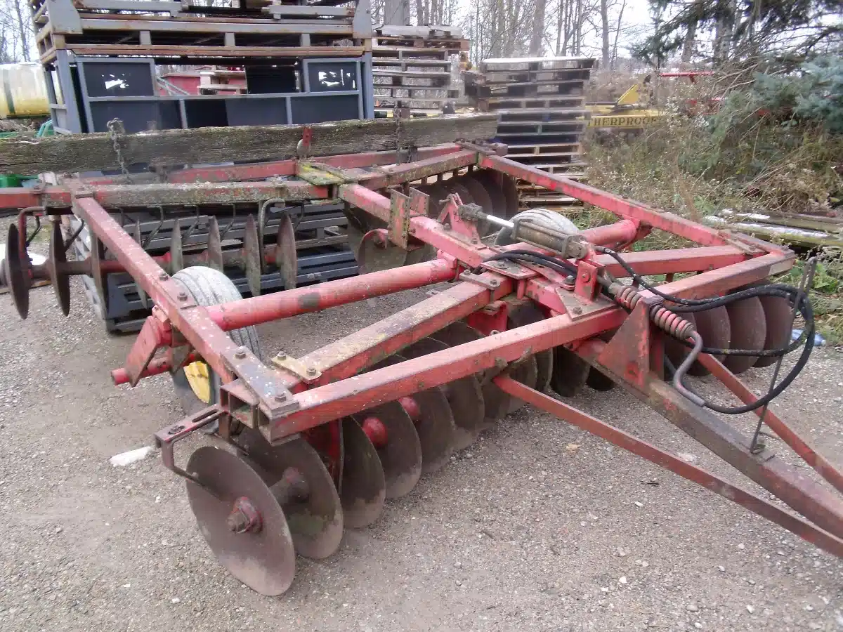 Used Massey Ferguson 520 Disc