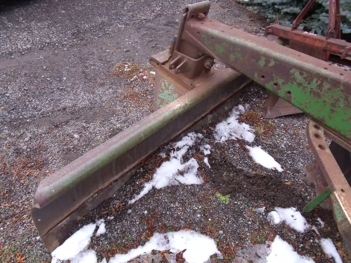 Gallery image 2 for Used John Deere 115 Blade