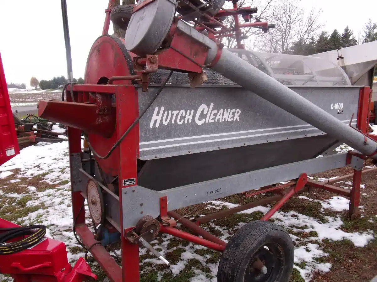 Used Hutchinson 1600 Grain Cleaner