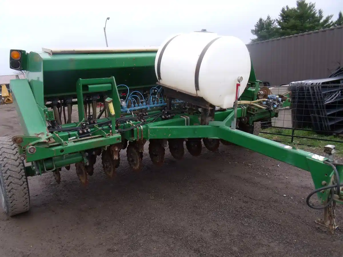 Gallery image 1 for Great Plains 1205NT Drill