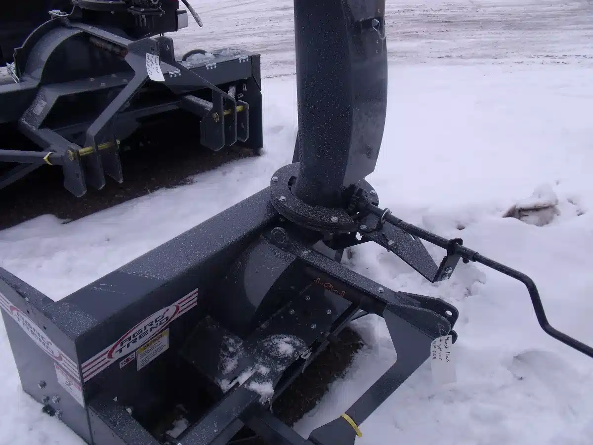 New Agro Trend 1054 Snow Blower