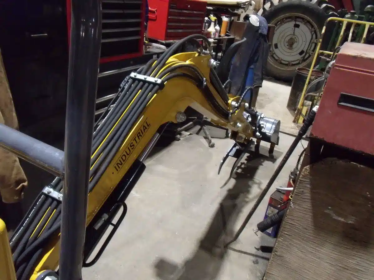 Gallery image 2 for AGT Industrial MX12R Excavator