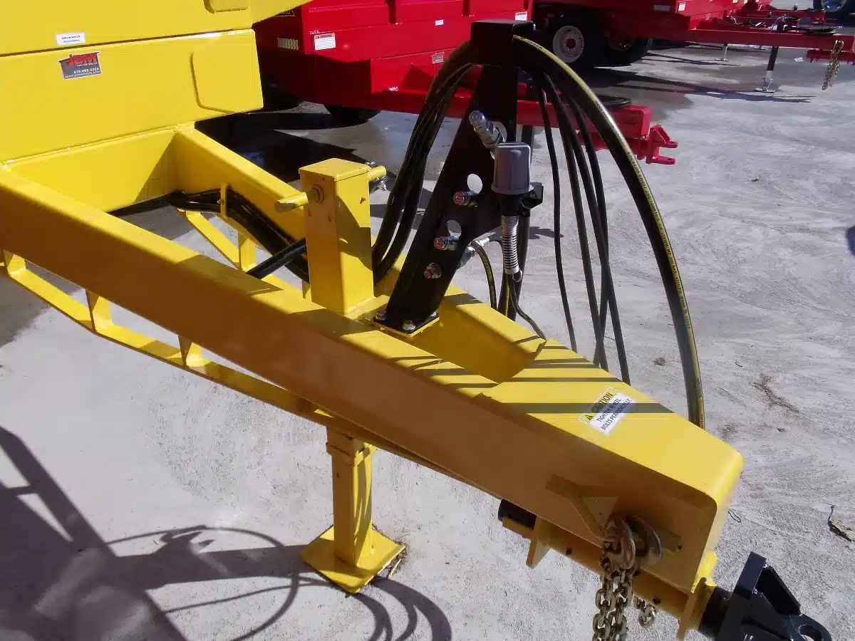 Gallery image 2 for John BM Mfg Ltd. T2000LM Dump Wagon