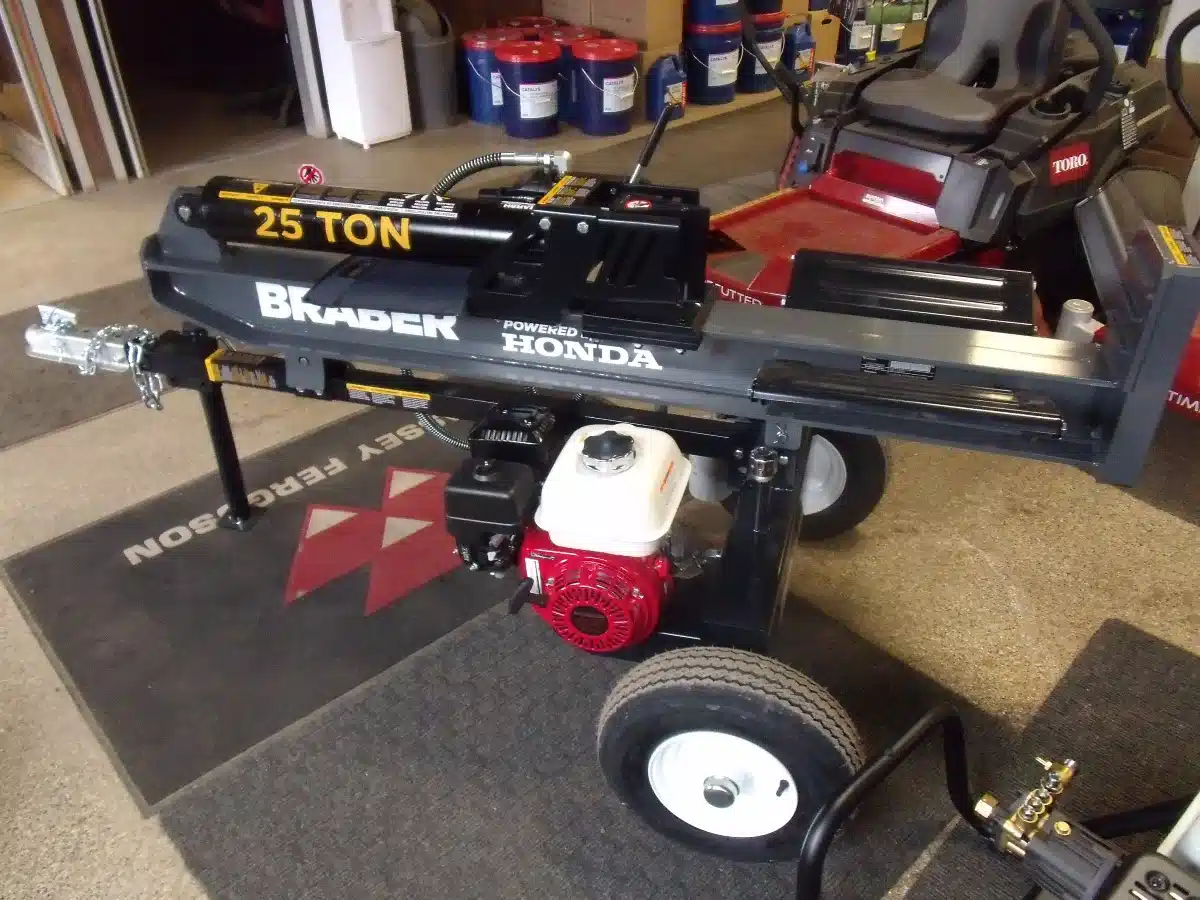 Gallery image 1 for Braber 25 Ton Wood Splitter
