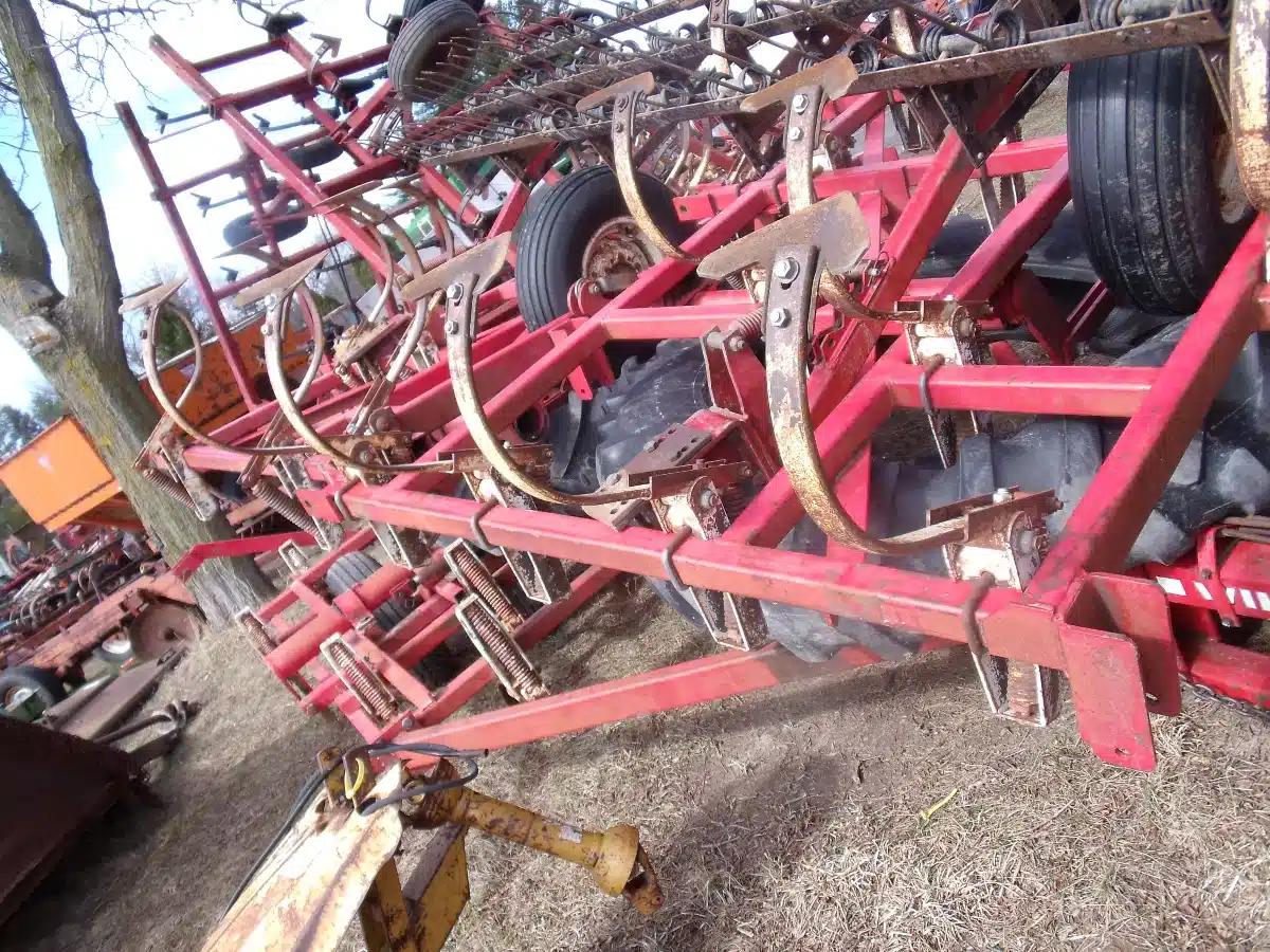 Gallery image 2 for Wil-Rich 2500 Cultivator